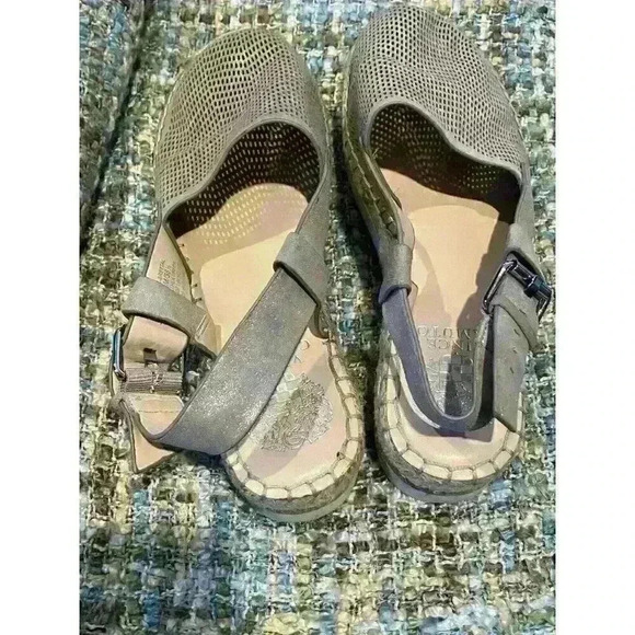 VINCE CAMUTO BRETTAL Silver Metallic Leather Espadrille Sling Sandals Mules, 8 - Picture 3 of 10
